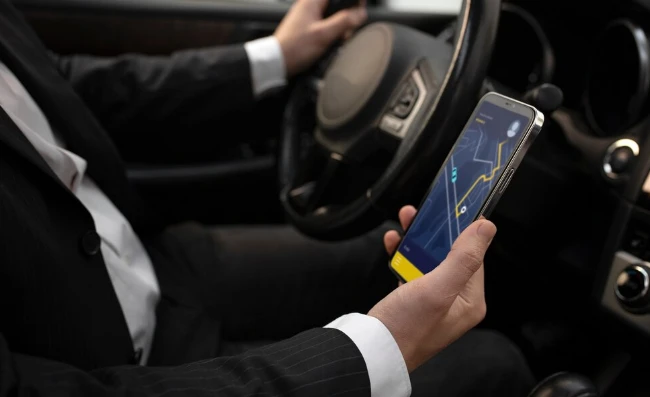 chauffeur-taxi-suivi-trajet-gps